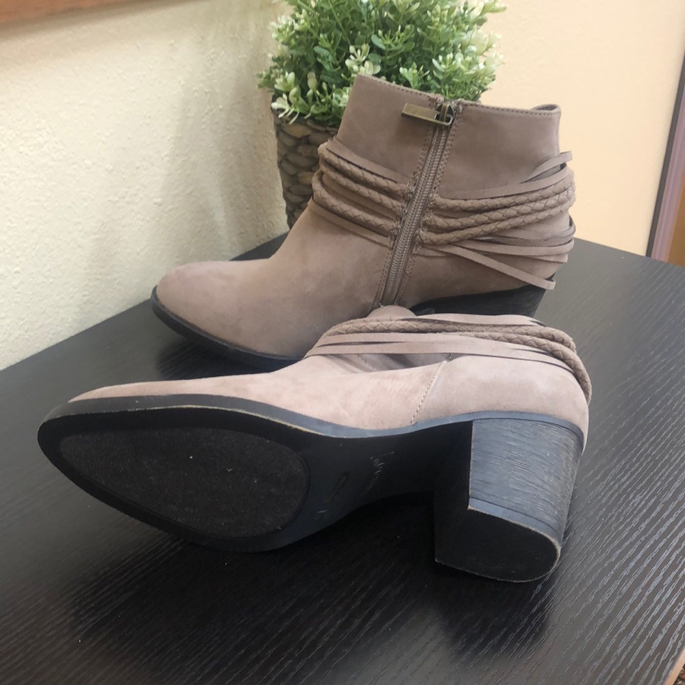 Bamboo Shoes - Picture 4 of 7